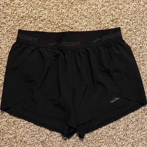 NWOT Brooks Running Shorts - M